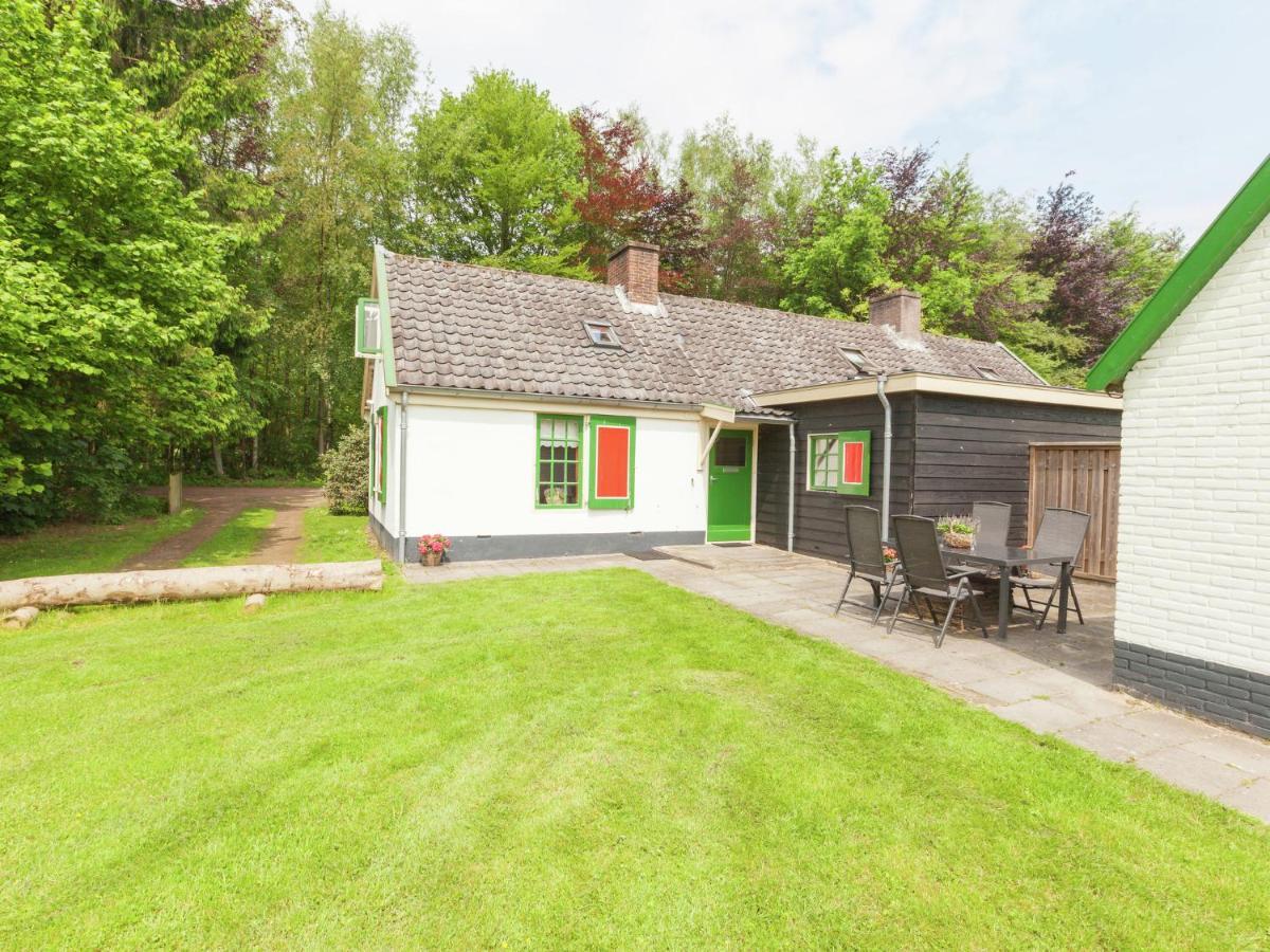 Cozy Holiday Home Near Forest In Baarn Extérieur photo